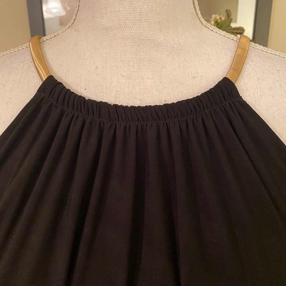 Ladies dress - Picture 3 of 4